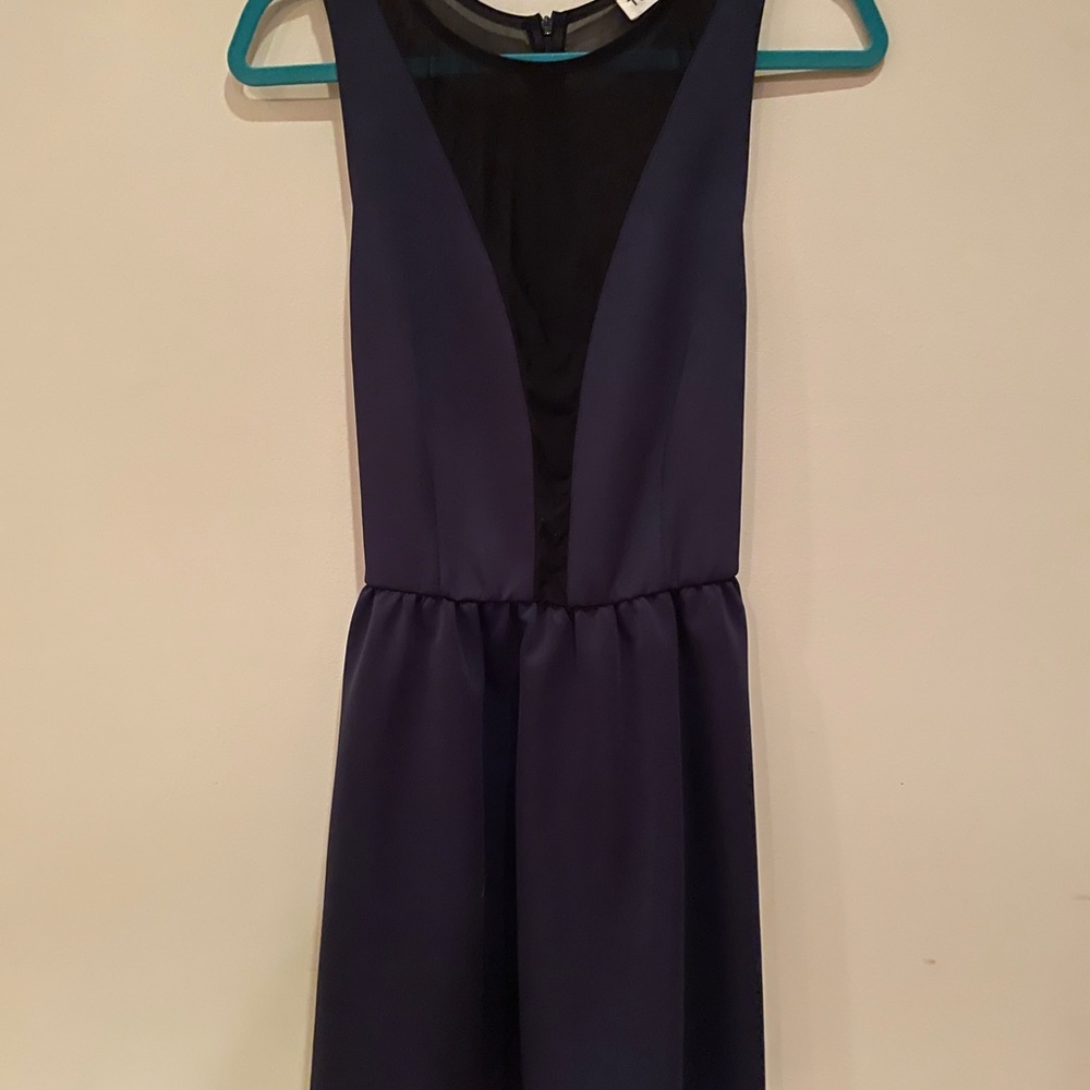 Women’s dress